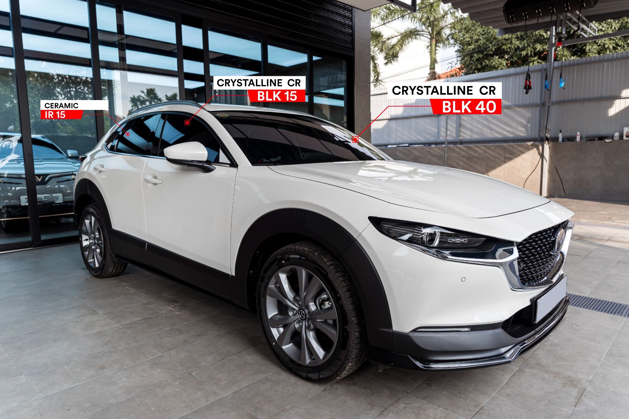 Mazda CX-30 Premium kết hợp Crystalline CR BLK ở kính phía trước và Ceramic IR15 cho các kính phía sau
